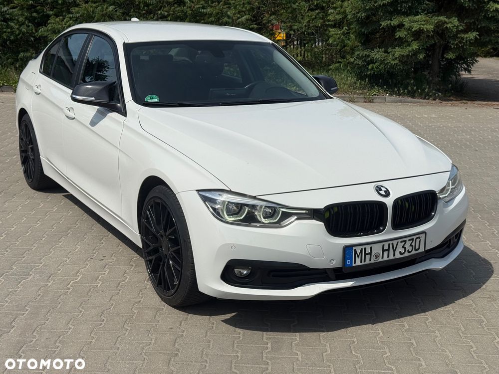 BMW Seria 3 318d Sport Line - 4