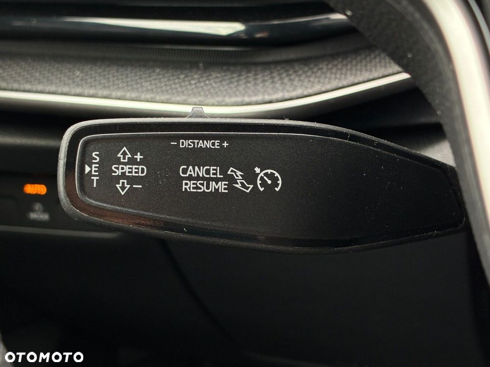 Skoda Superb 2.0 TDI SCR Selection DSG - 21