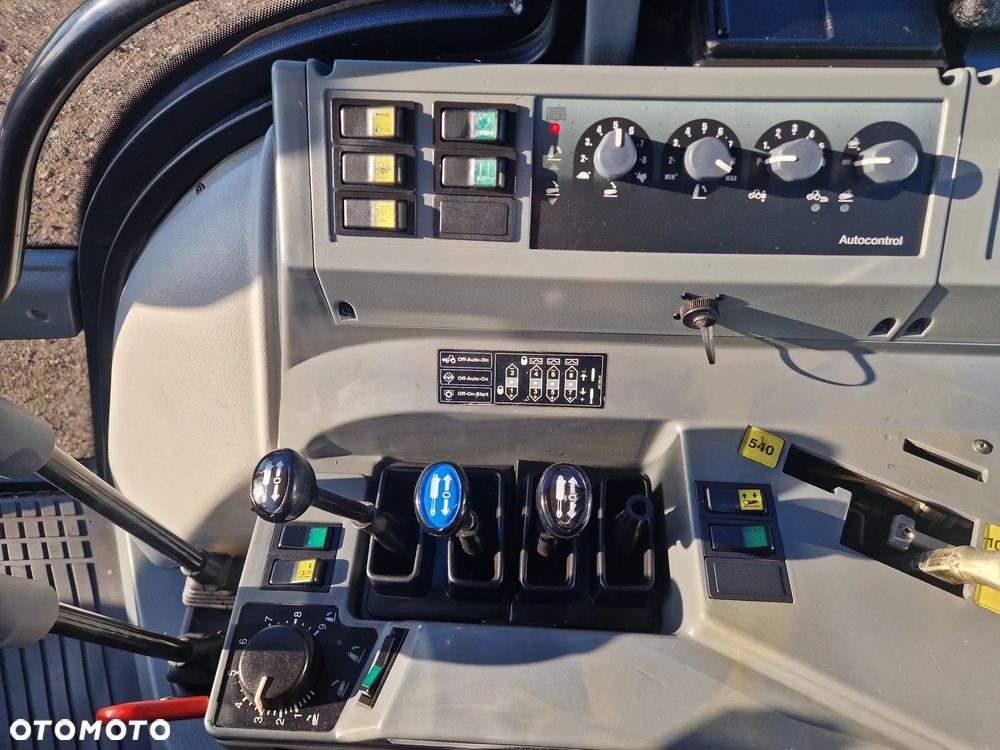 Valtra 8050 HiTech - 10