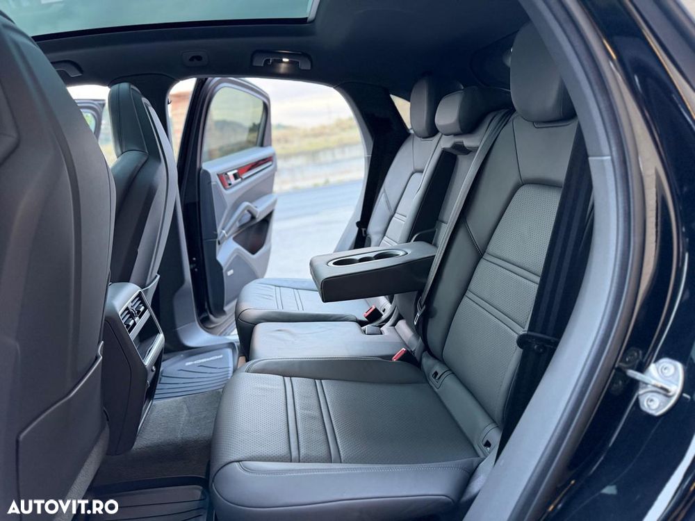 Porsche Cayenne Coupe E-Hybrid Tiptronic S - 14