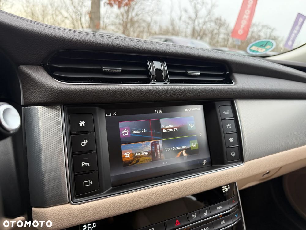 Jaguar XF E-Performance Prestige - 21