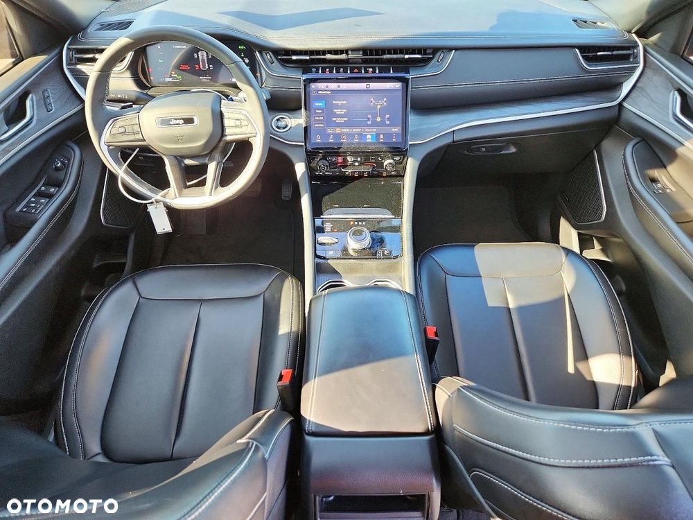 Jeep Grand Cherokee - 9