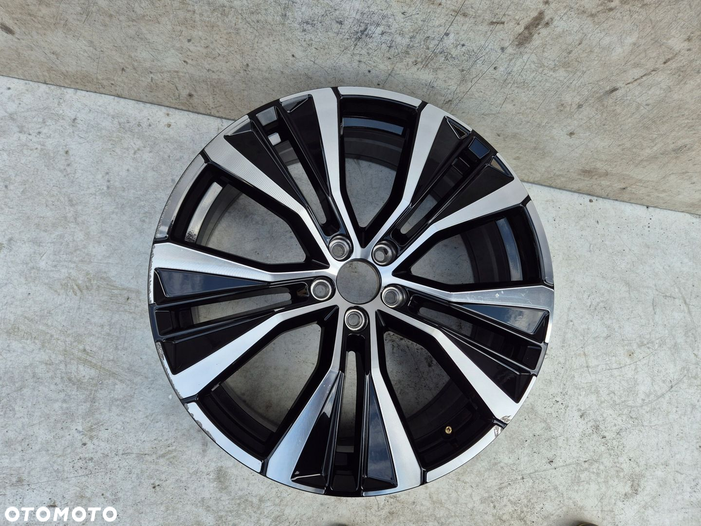Felga Volvo XC60 II 8.0" x 20" 5x108 ET 52,5 32358599BL - 3