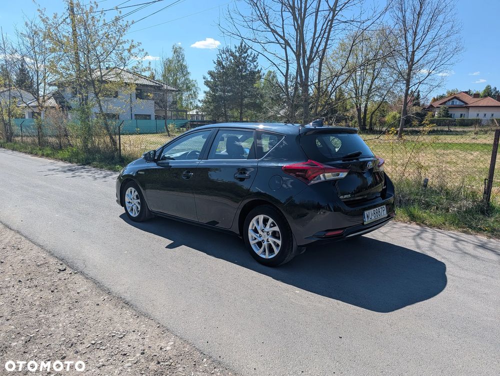 Toyota Auris Hybrid 135 Prestige - 3