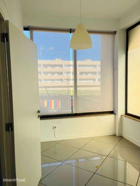 Loja Comercial 40 m2 em Vila Boa, Barcelos - Grande imagem: 3/4
