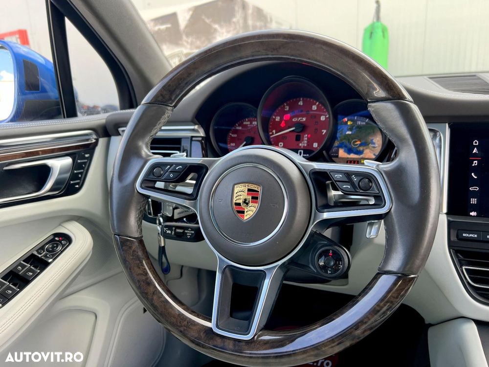 Porsche Macan GTS PDK - 11