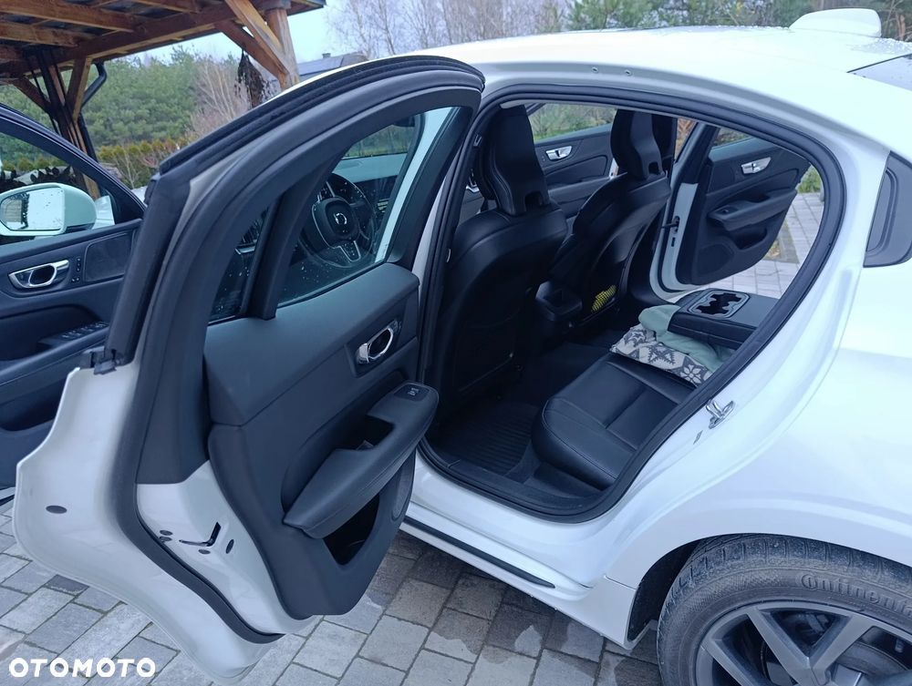 Volvo S60 T5 Momentum Pro - 15