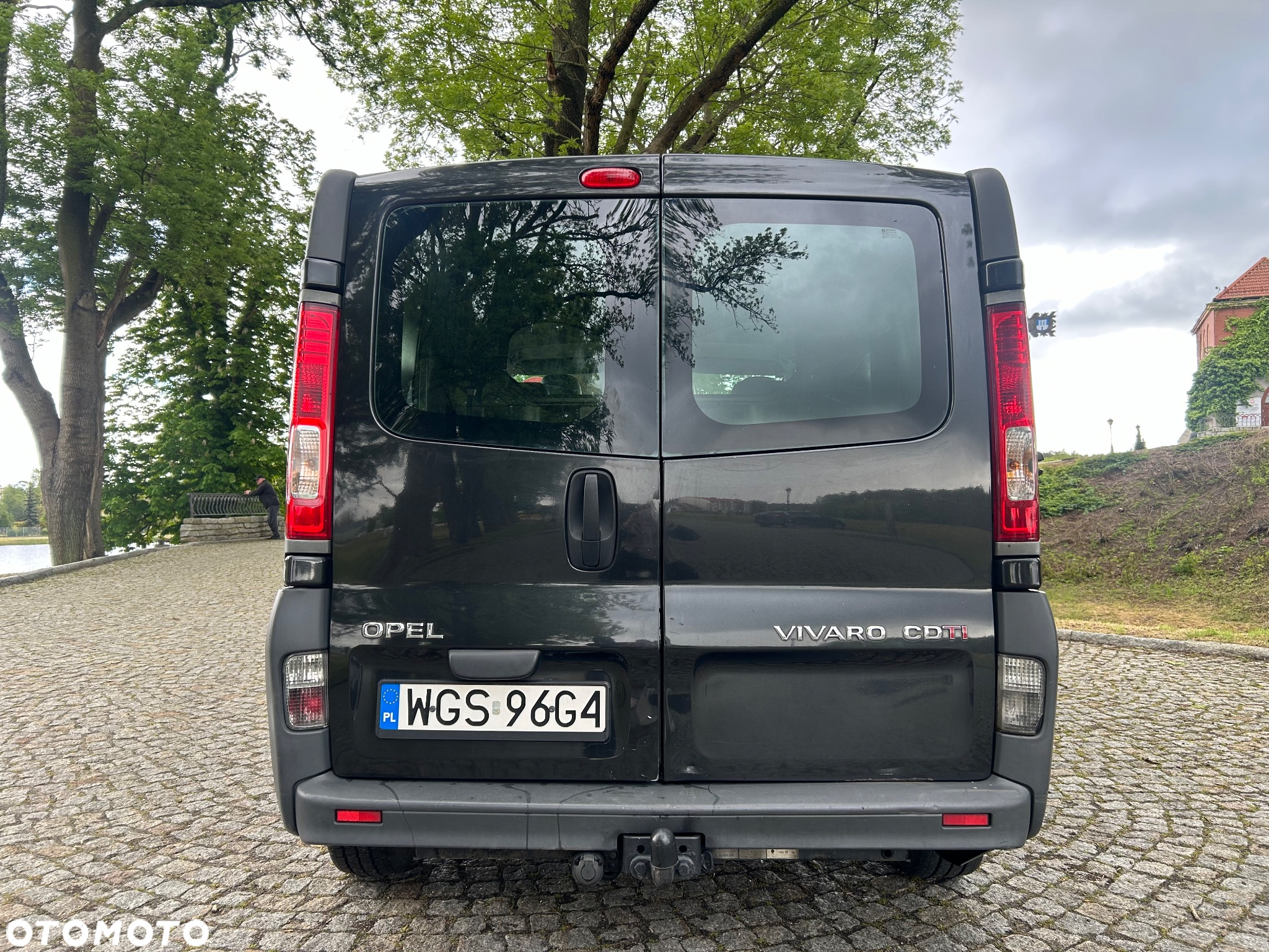 Opel Vivaro - 10