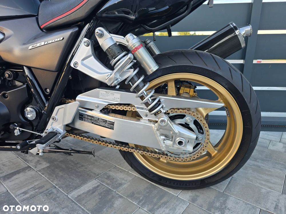 Honda CB - 11
