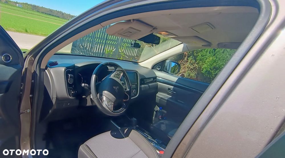 Mitsubishi Outlander 2.0 Intense + SDA 4WD CVT - 8
