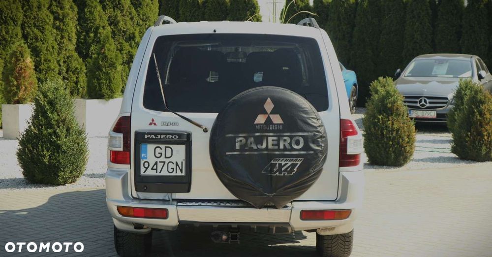 Mitsubishi Pajero - 6