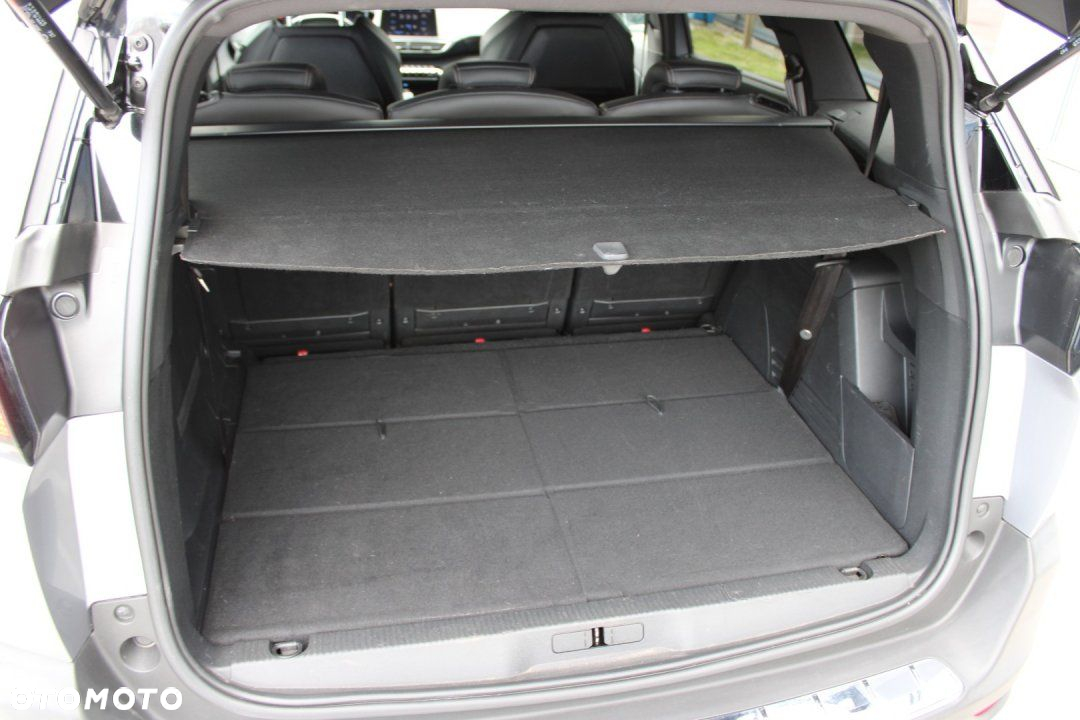 Peugeot 5008 - 16