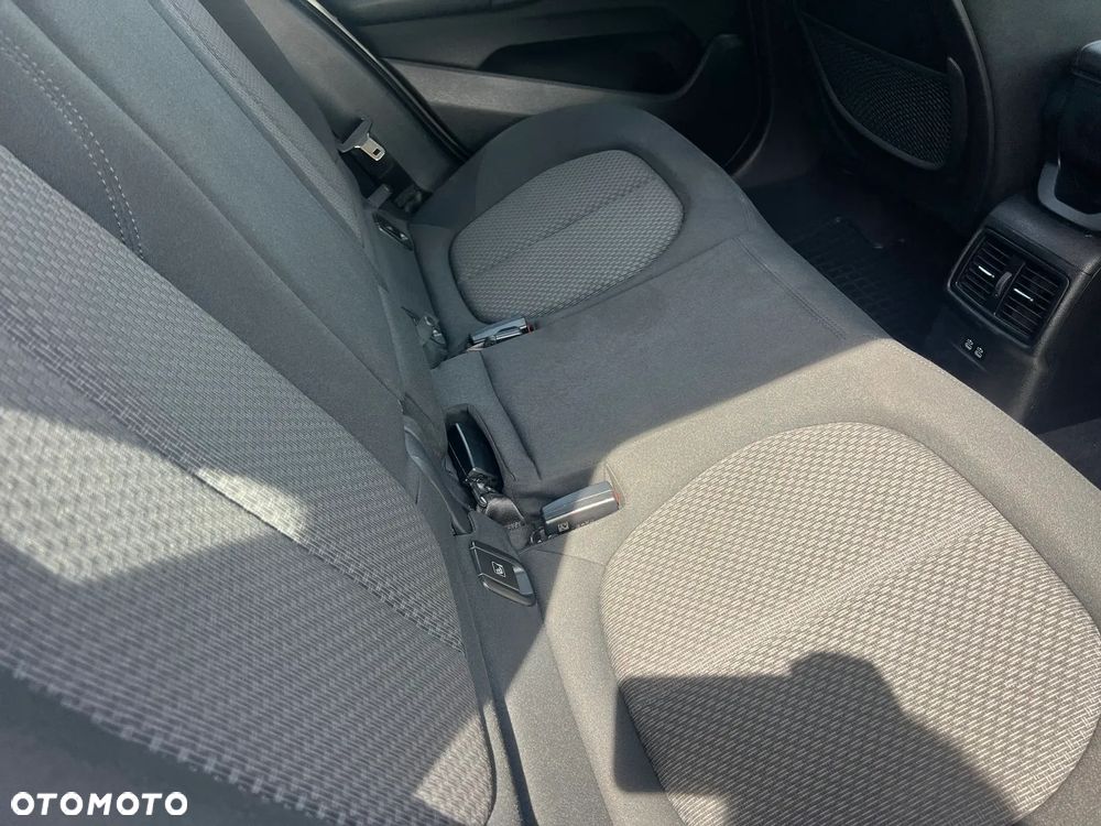 BMW X1 sDrive16d - 27