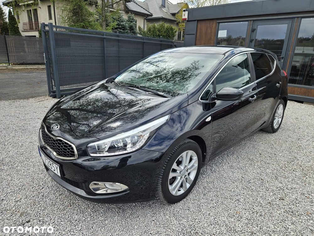 Kia Ceed 1.4 CVVT Dream Team Edition - 2