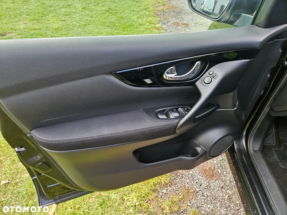 Nissan Qashqai - 12