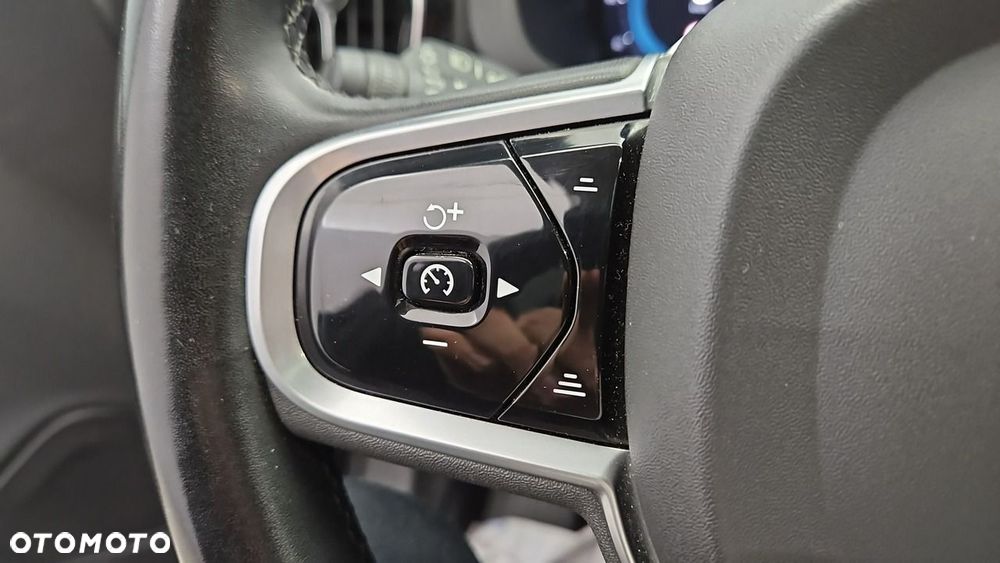 Volvo XC 60 T6 Plug-In Hybrid AWD Plus Bright - 16