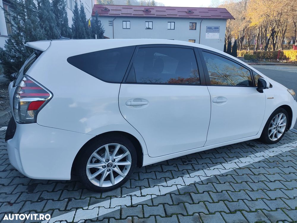 Toyota Prius+ (Hybrid) Comfort - 3