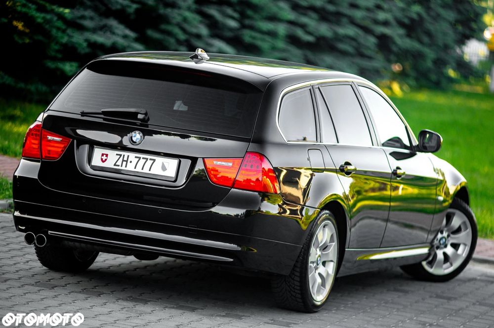 BMW Seria 3 325i xDrive Edition Exclusive - 5