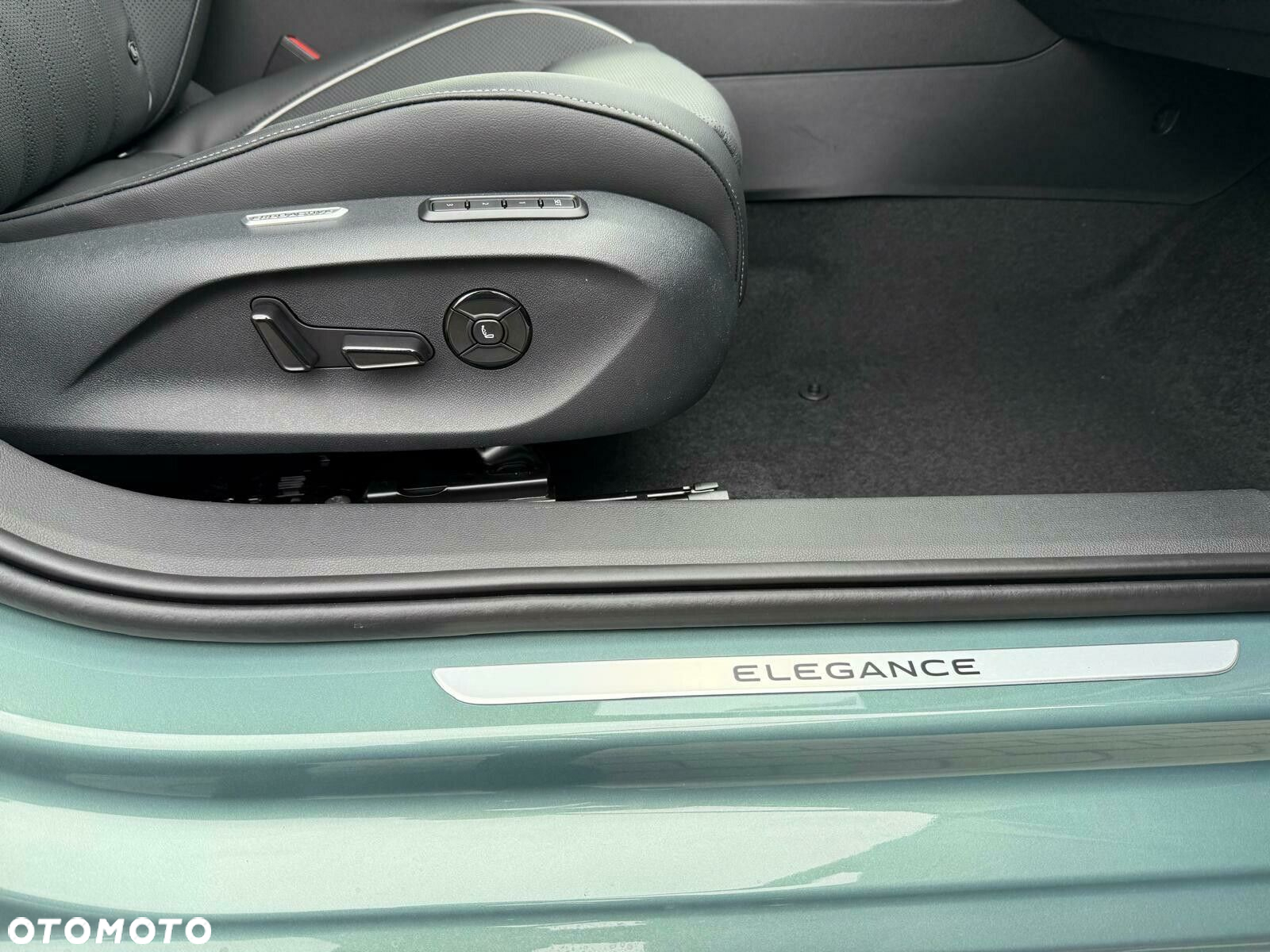 Volkswagen Passat - 13