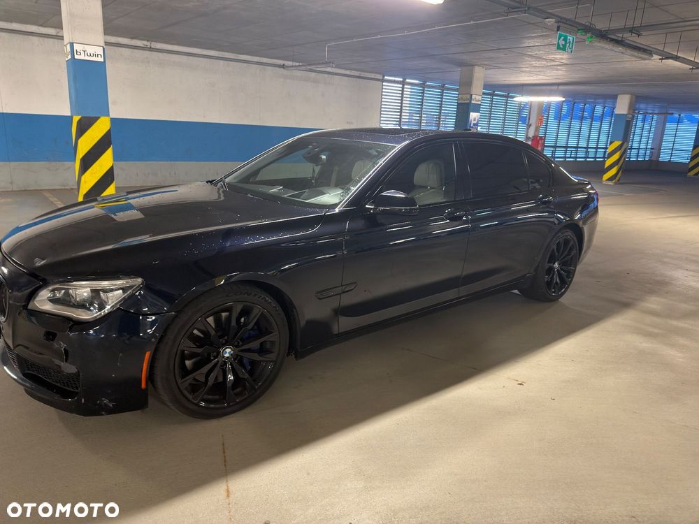 2013 BMW Seria 7, photograph 9