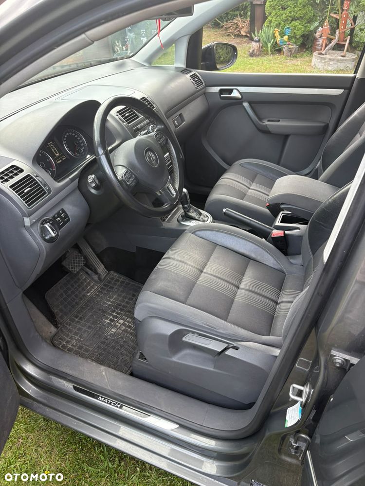Volkswagen Touran 2.0 TDI DPF BlueMotion Technology DSG MATCH - 8
