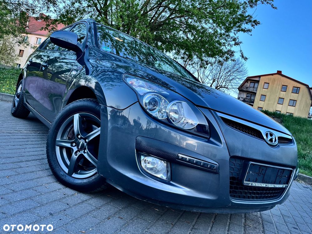 Hyundai i30 i30cw 1.4 Edition Plus - 1