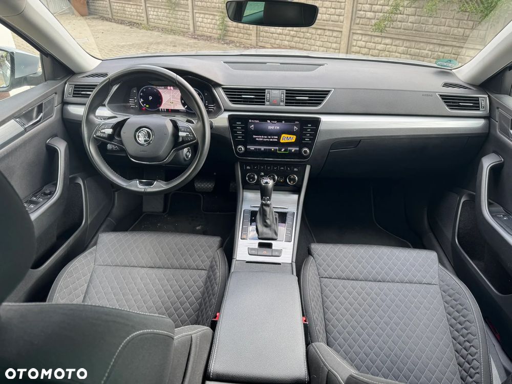 Skoda Superb 2.0 TDI DSG Ambition - 9