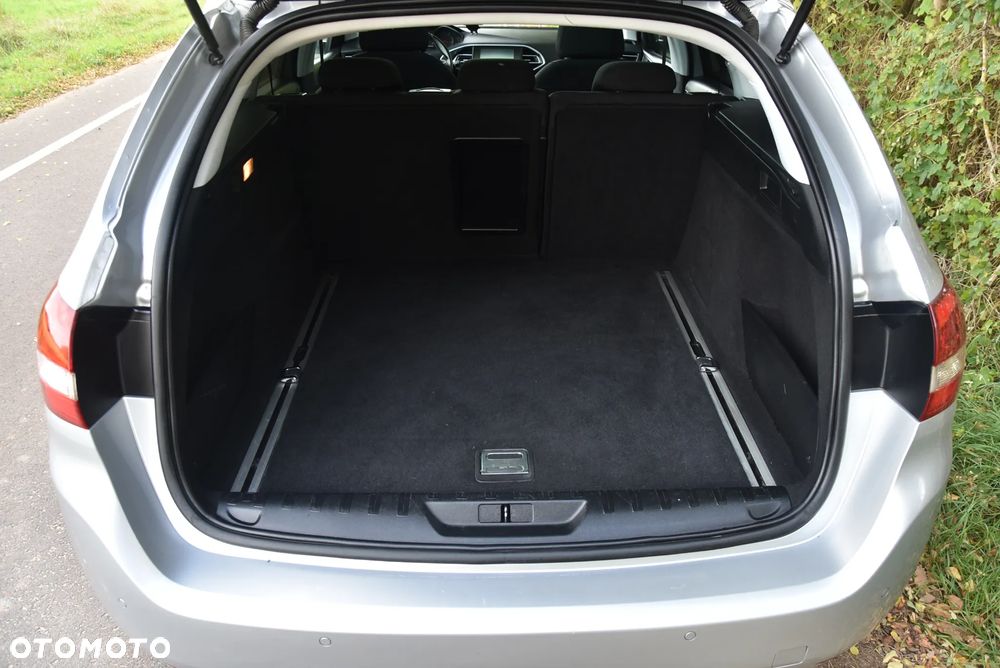 Peugeot 308 1.6 BlueHDi Business Line S&S - 32