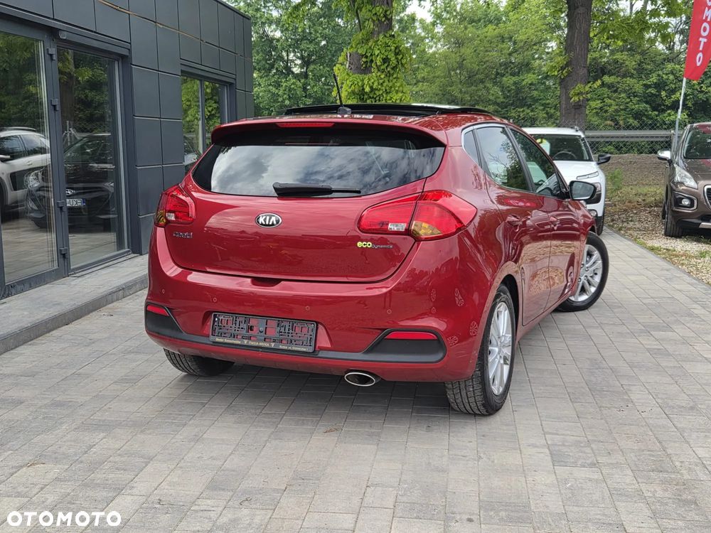 Kia Ceed 1.6 CRDi ISG Vision - 9