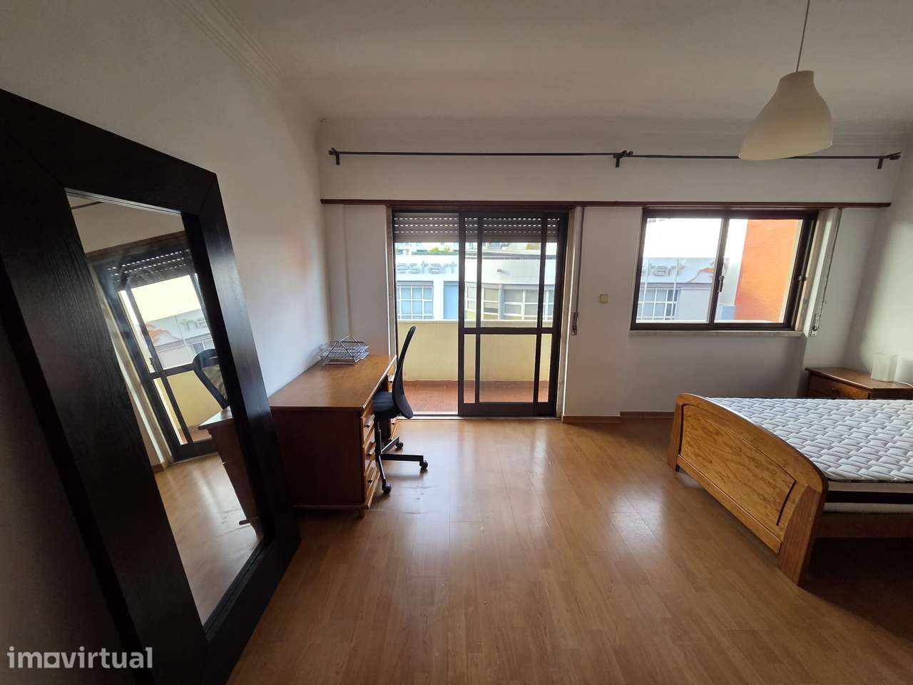Quarto individual mobilado em Alcântara, Lisboa - Grande imagem: 2/11