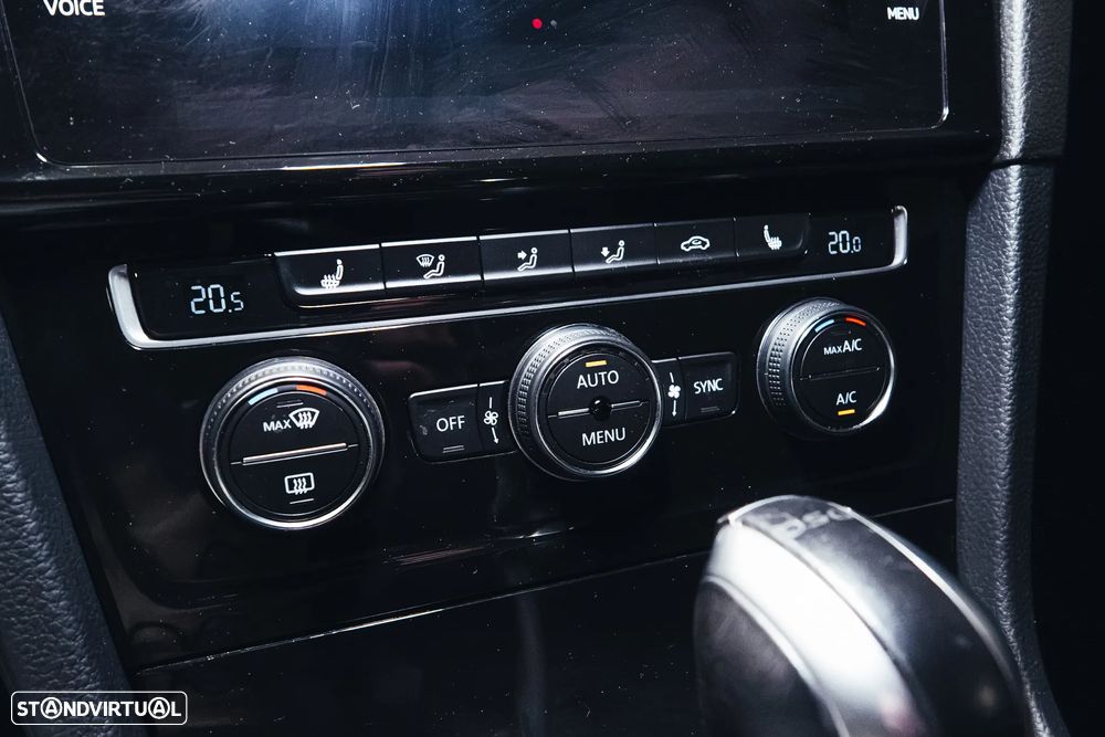 VW Golf GTI 2.0 TSI OPF DSG Performance - 27