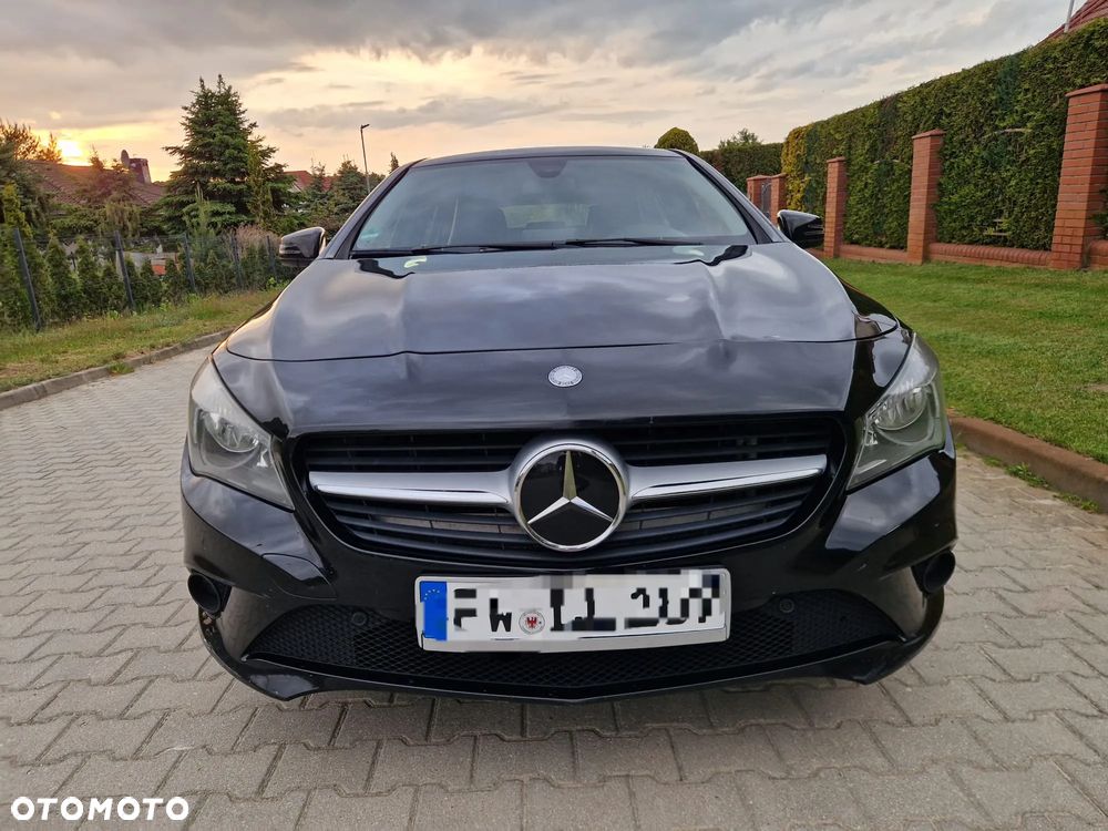 Mercedes-Benz CLA 200 CDI 7G-DCT Urban - 20