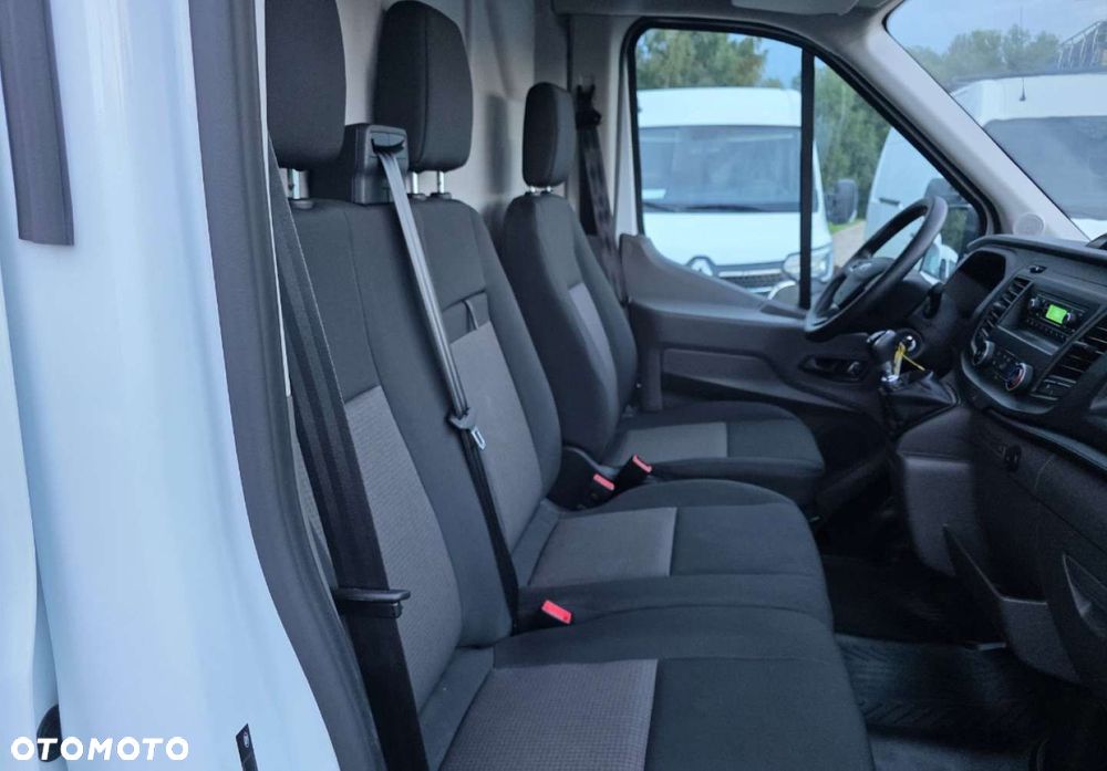 Ford Transit - 23