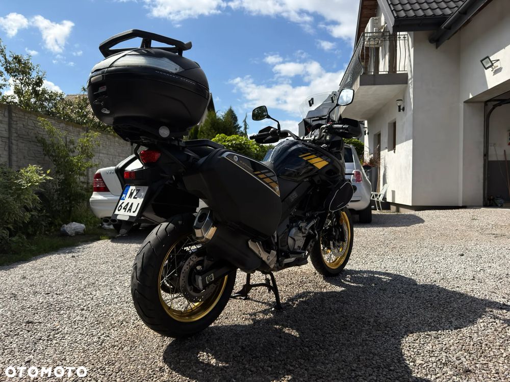 Suzuki V-STROM - 3