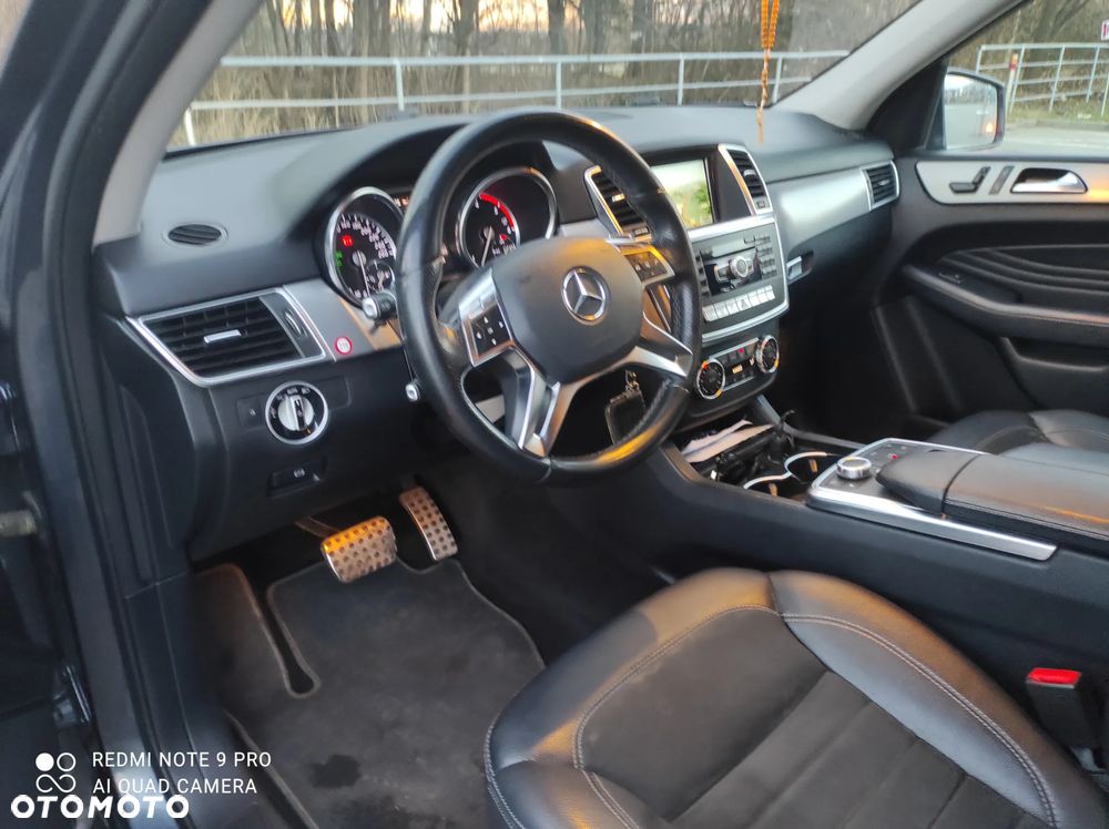 Mercedes-Benz ML 350 BlueTEC 4-Matic - 23