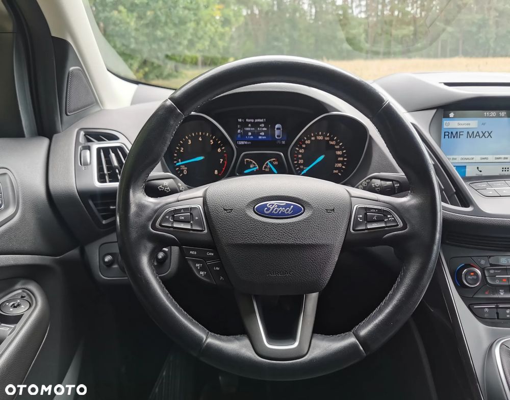 Ford Kuga 1.5 EcoBoost 2x4 Titanium - 12