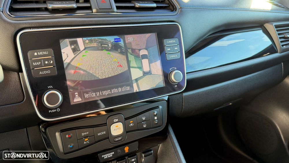 Nissan Leaf 39 kWh N-Connecta - 19