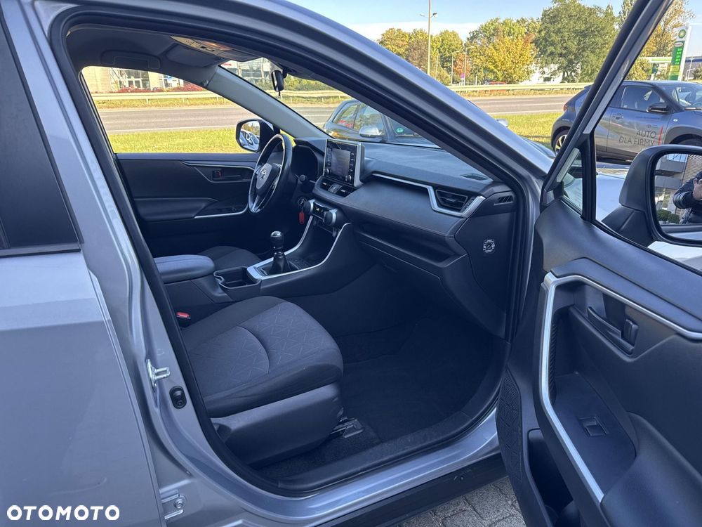 Toyota RAV4 2.0 Active 4x2 - 24