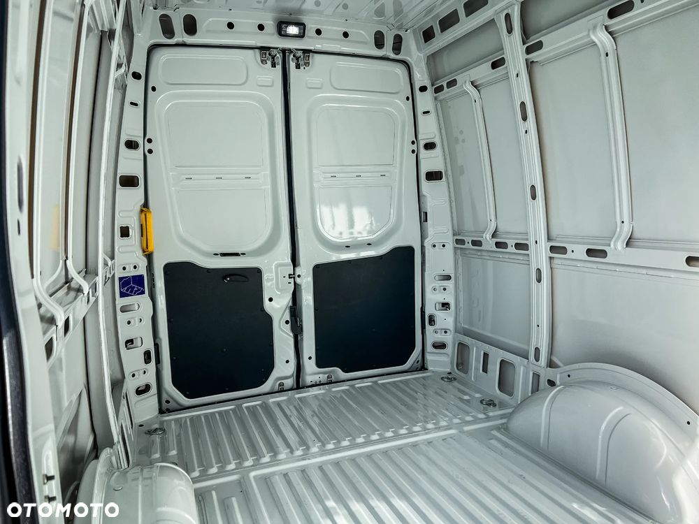 Iveco 35S16A8V L3H2 W SUPER CENIE! - 16