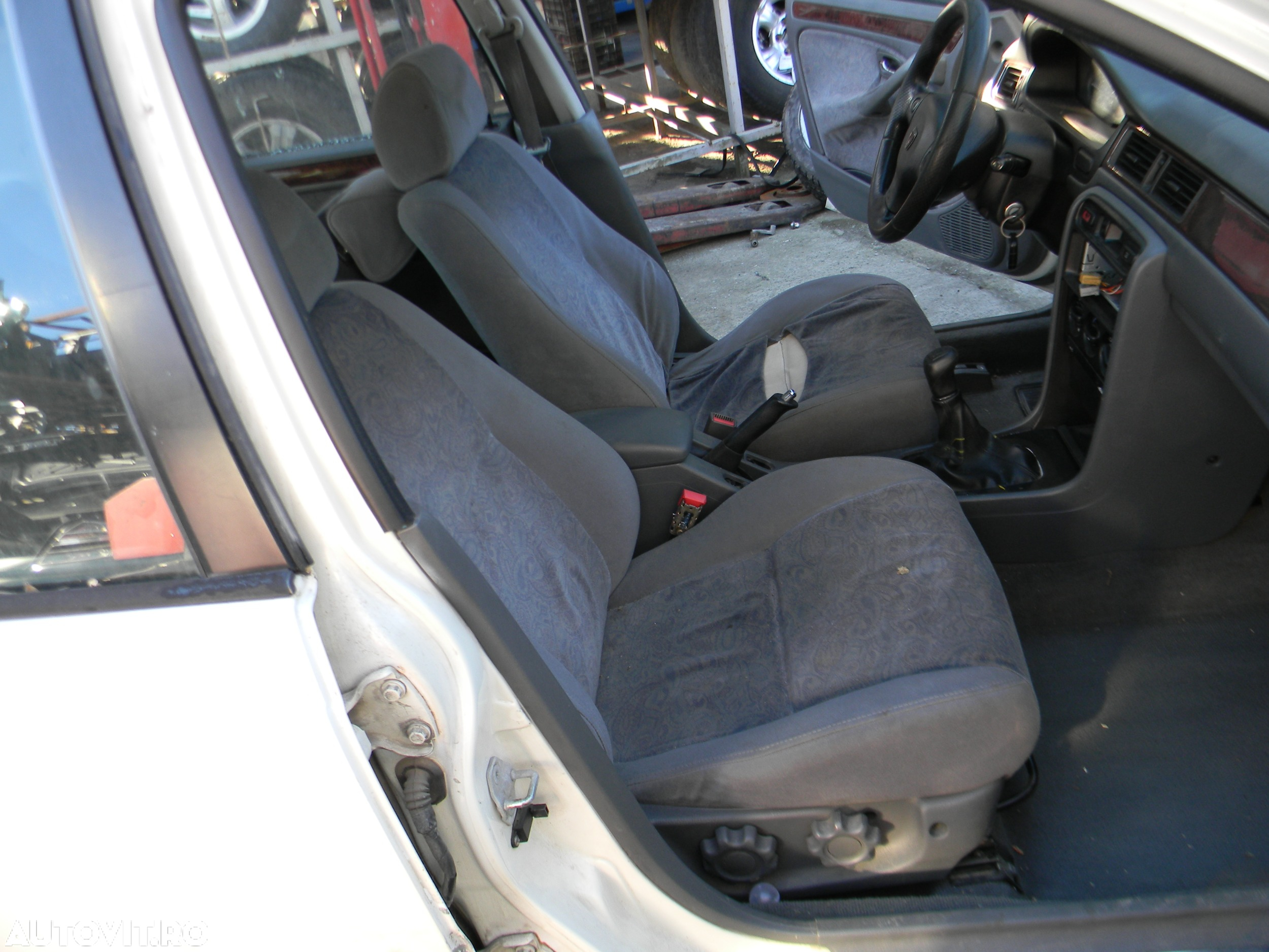 Dezmembrari  Rover 400 hatchback (RT)  1995  > 2000 416 Si Benzina - 26