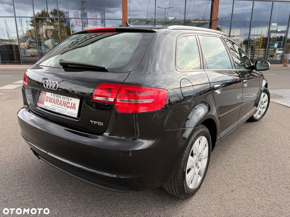Audi A3 Sportback 1.4 TFSI Ambiente - 4
