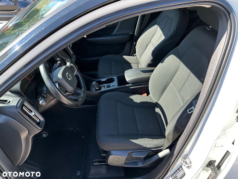 Volvo XC 40 - 22