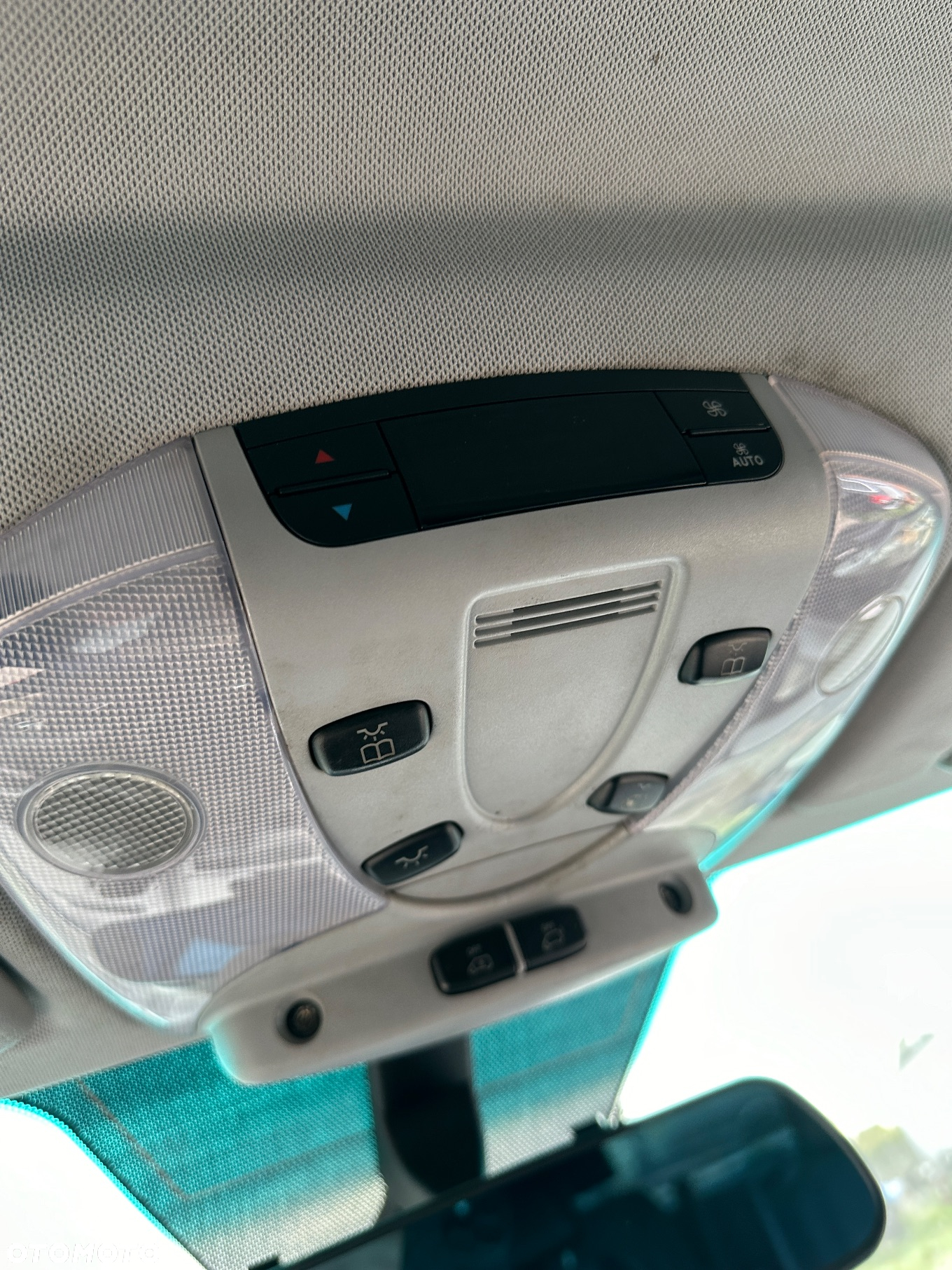 Mercedes VIANO 3.0 cdi 2011r karoseria dokumenty drzwi maska fotel klapa szyba stolik lampa lift relingi skrzynia tapicerka części - 19