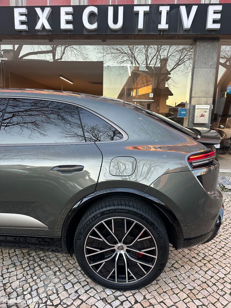 Porsche Macan Electric Turbo - 3