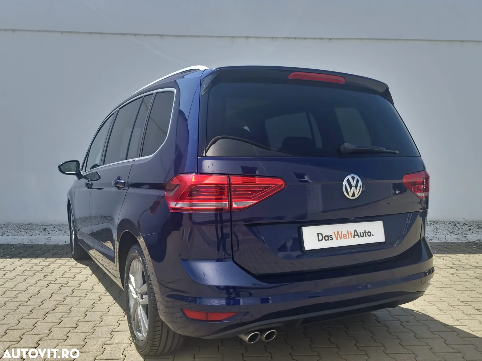 Volkswagen Touran 2.0 TDI DPF BlueMotion Technology DSG Highline - 3