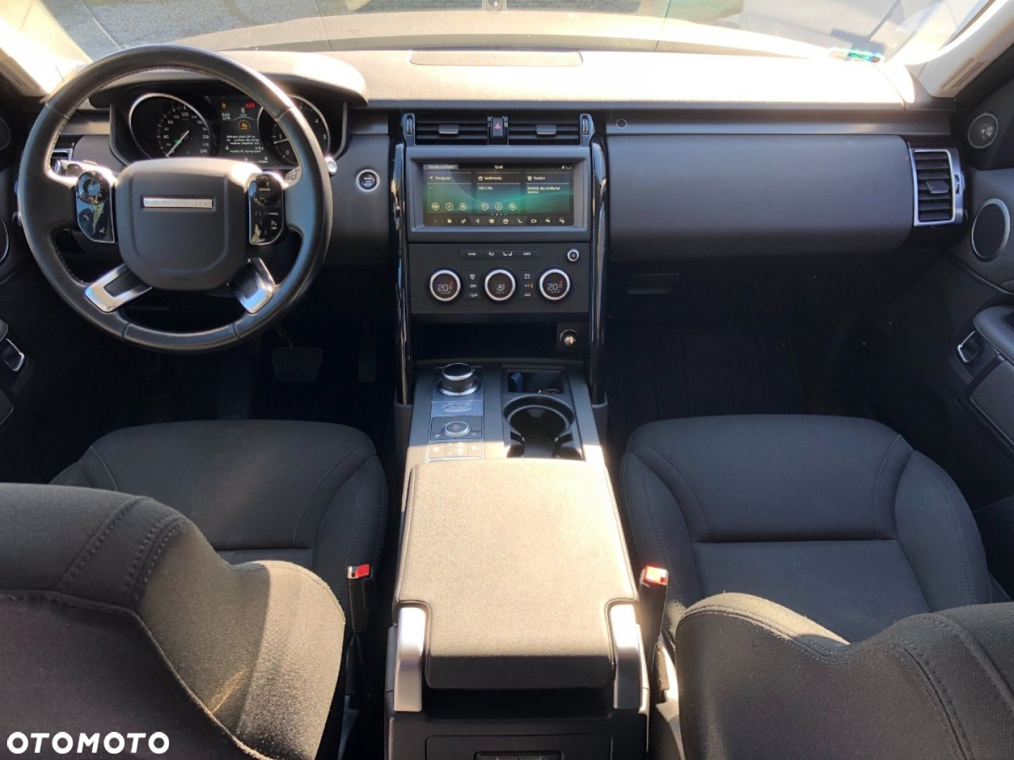 Land Rover Discovery V 2.0 SD4 SE - 31