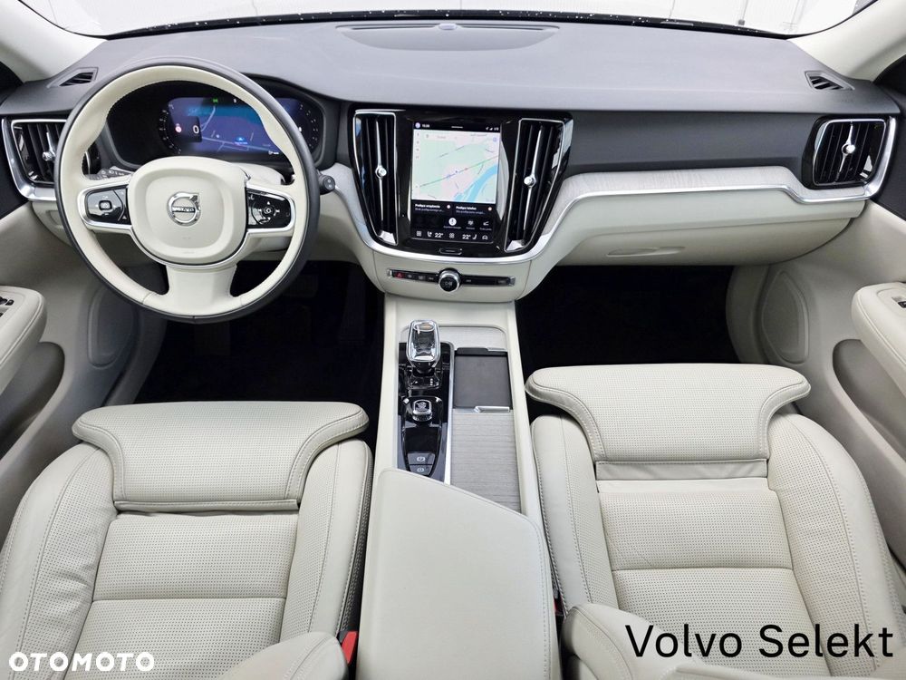 Volvo V60 Cross Country - 21