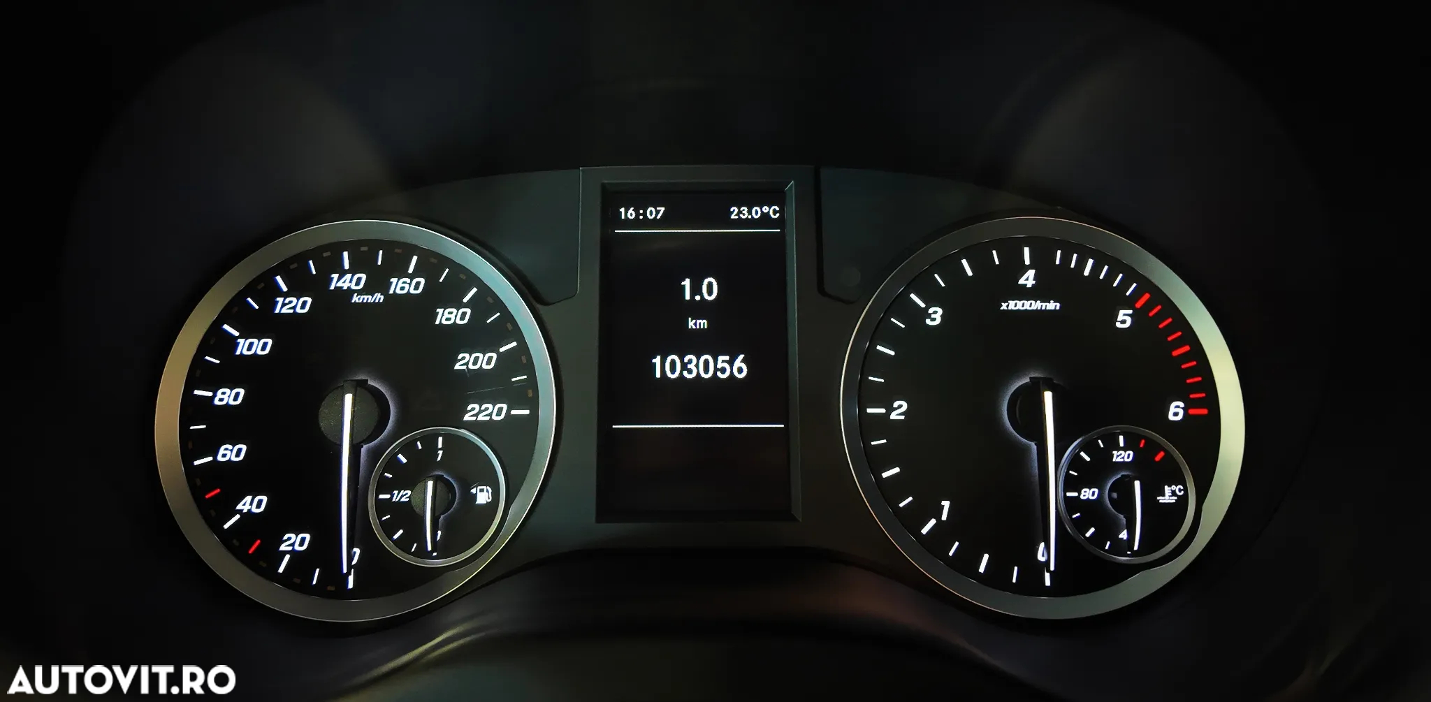 Mercedes-Benz Vito 110 CDI Mixto Extralang HA PRO - 23