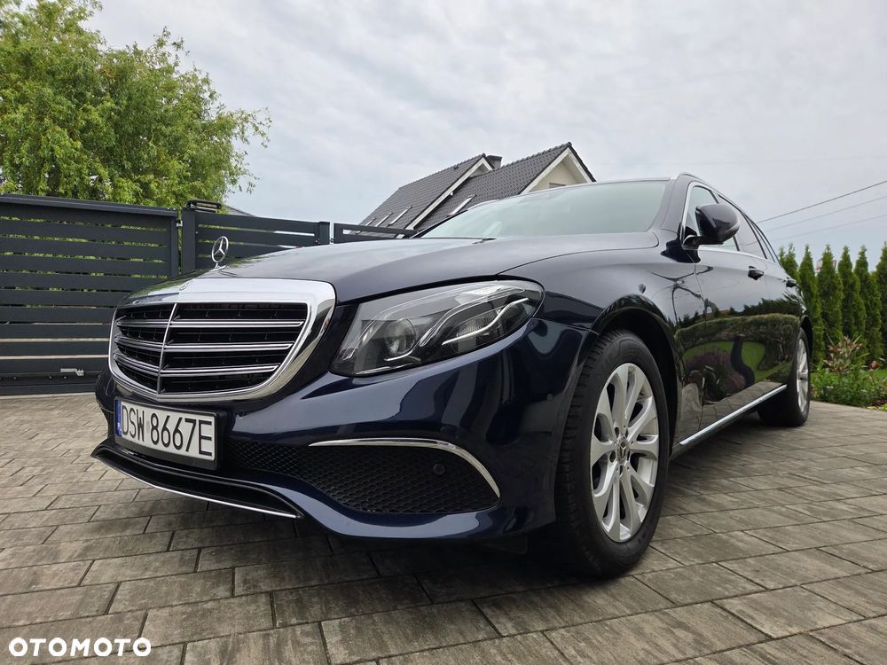 Mercedes-Benz Klasa E 220 d 9G-TRONIC Exclusive - 8