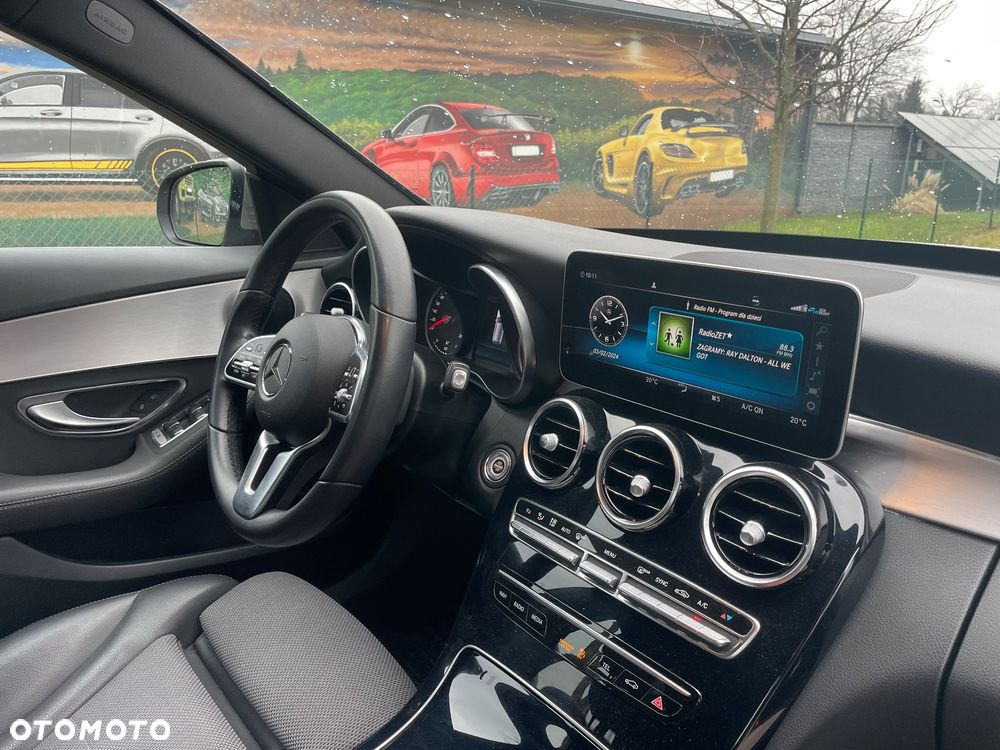 Mercedes-Benz Klasa C 220 d T 9G-TRONIC AMG Line - 6